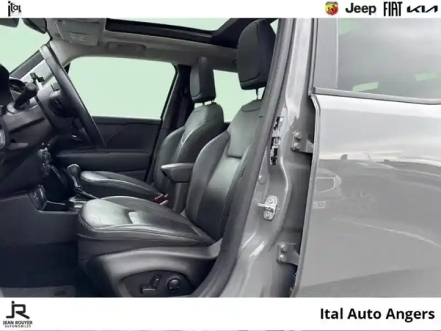Jeep Renegade 1.3 gse t4 240ch 4xe s at6 — photo 9