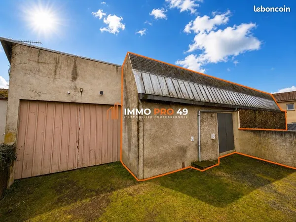 Local 298 m² Sèvremoine