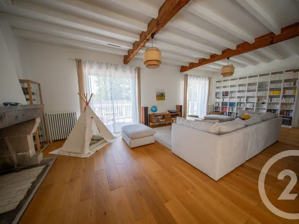 Maison 7 pièces 200 m²