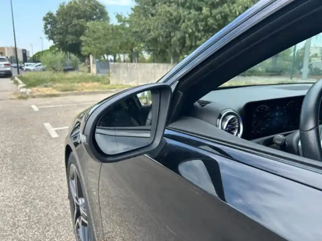 Mercedes Classe A 200 amg line — photo 13