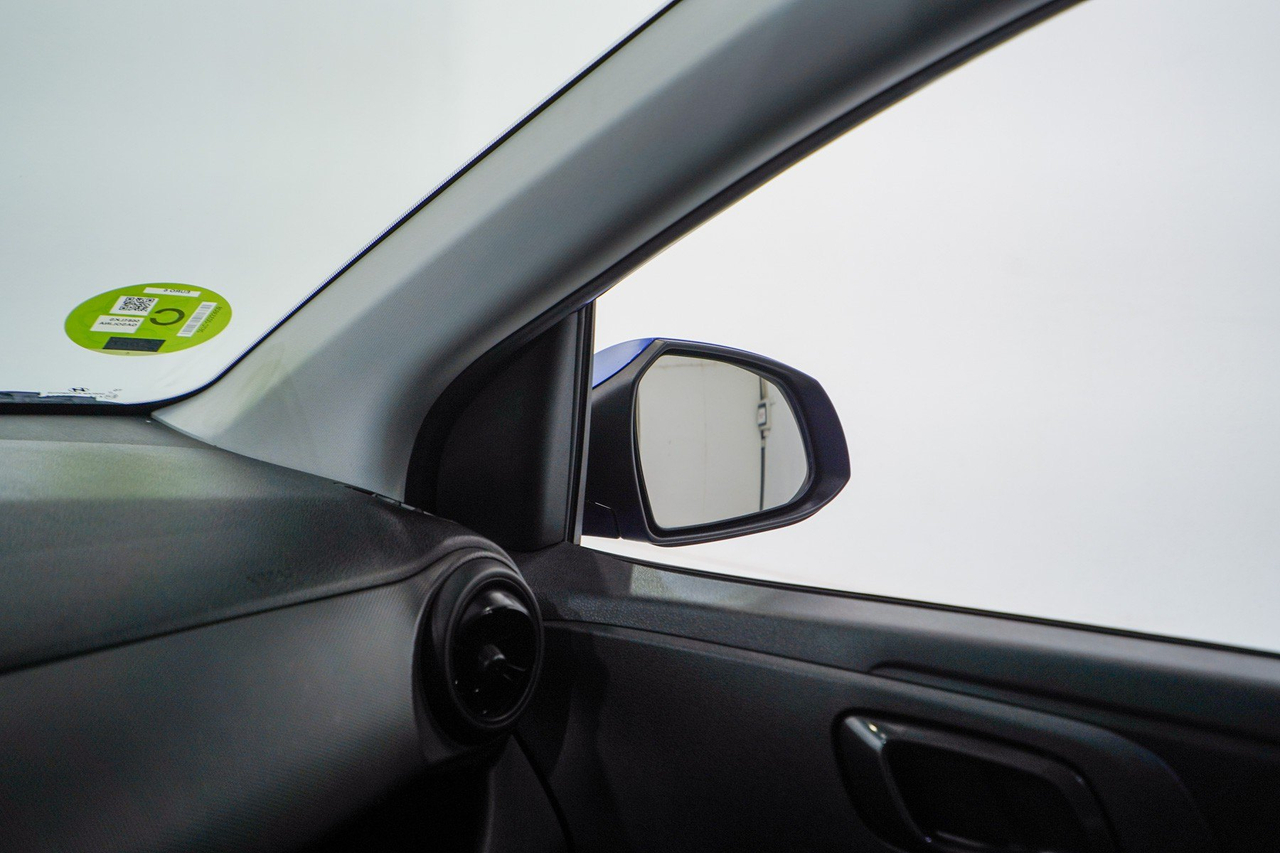 Hyundai i10 — photo 28