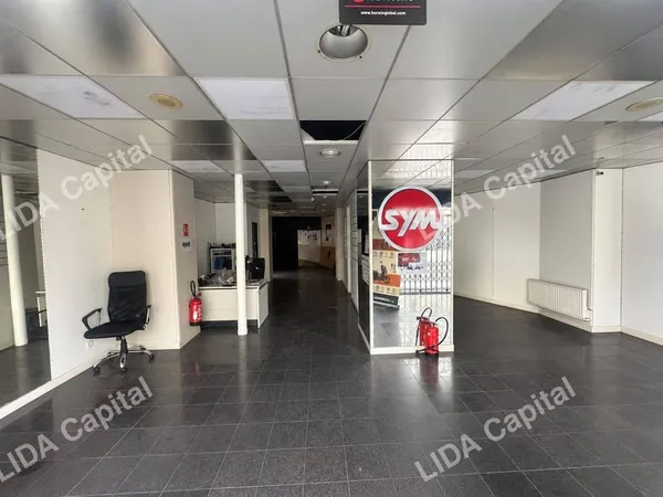 Boutique 151 m²