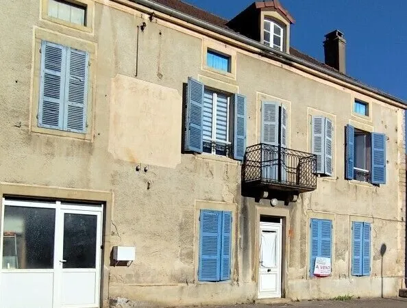 Maison 8 pièces 181 m²