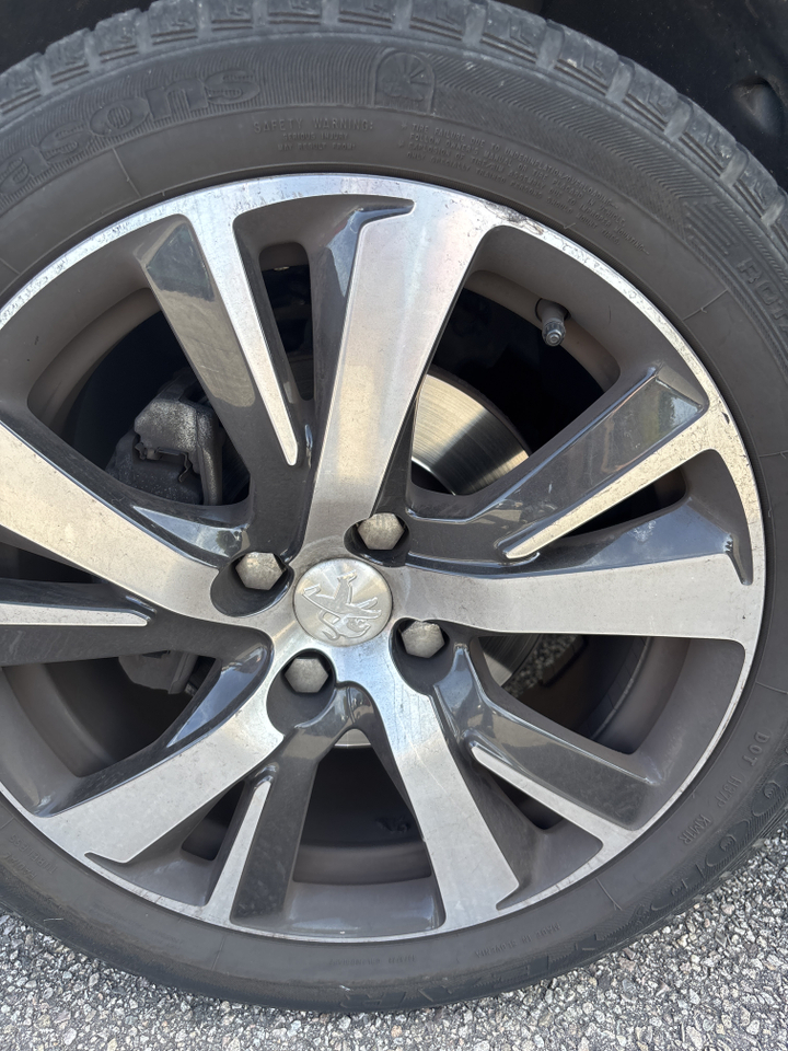 Peugeot 2008 PureTech 110ch S&amp;S EAT6 — photo 26