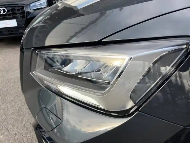 Audi Q2 35 tfsi 150 s tronic 7 — photo 31