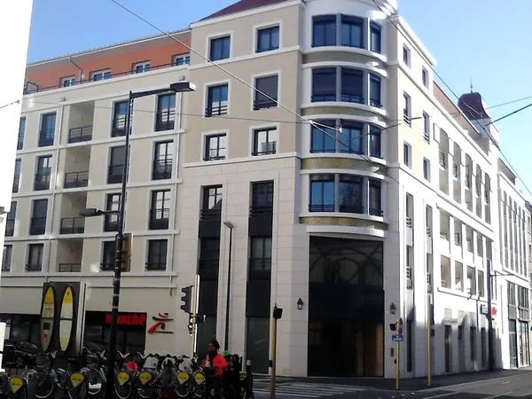 Très beau T2 lumineux de 48 m² avec balcon de 7 m² - Résidence Le Dôme Impérial
