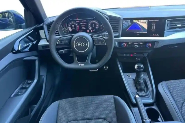 Audi A1 sportback 30 tfsi (1.0 116ch) s troni — photo 4