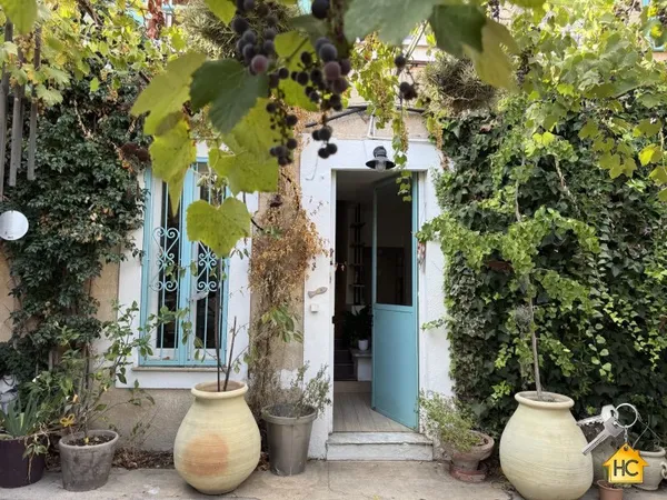 Charmante maison à Vallauris avec cour arborée
