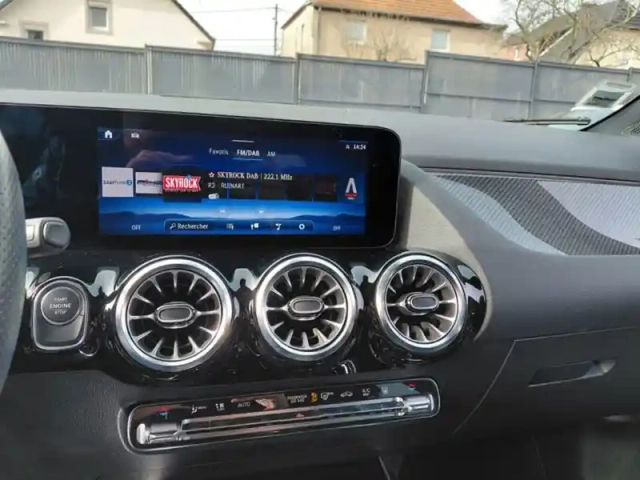Mercedes Gla 250 e amg line — photo 41