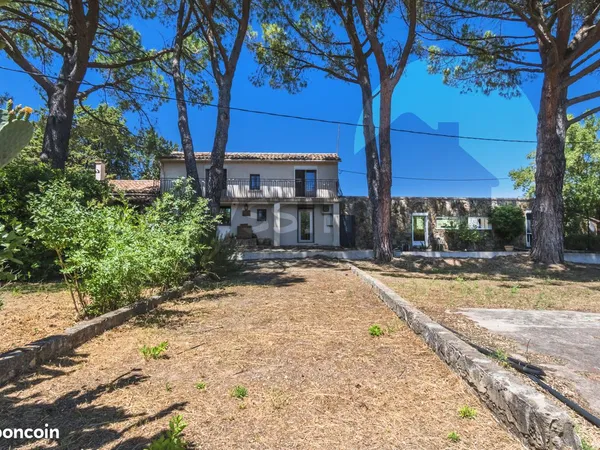 Villa 5 pièces 160 m²