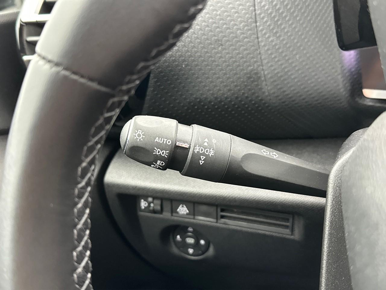 Citroën C4 puretech 130 s&s eat8 shine — photo 17