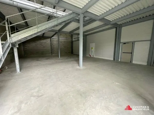 Local d'activité 344 m²