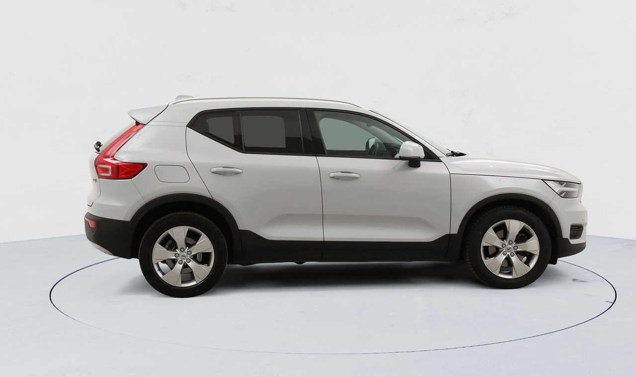 Volvo XC40 — photo 6