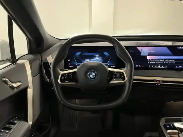Bmw Ix xdrive40 326ch — photo 10