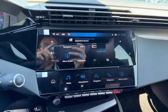 Peugeot 408 plug-in hybrid 225 ch e-dcs7 — photo 16