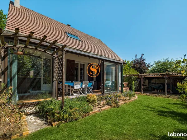 Maison 6 pièces 144 m²