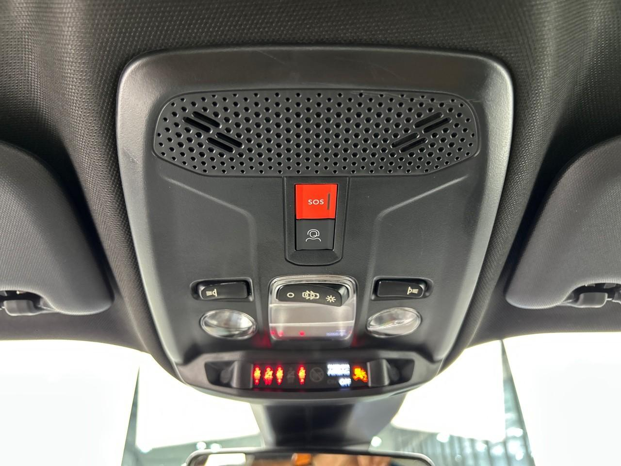 Peugeot 2008 hybrid 136 e-dcs6 style — photo 31