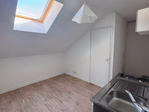 Studio avec mezzanine-centre ville Dijon- proche gare et science po