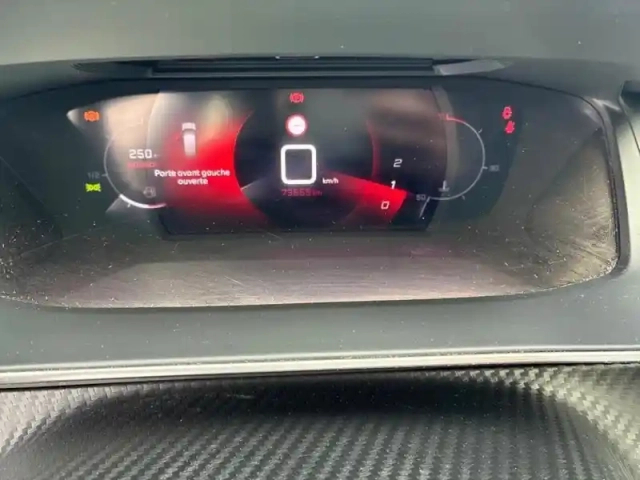 Peugeot 2008 puretech 130 s&amp;s bvm6 allure — photo 21