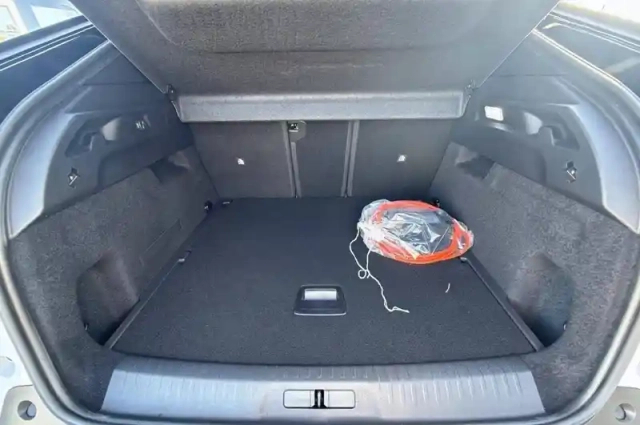 Peugeot 3008 plug-in hybrid 195 e-dcs7 — photo 11