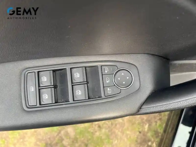Renault Captur tce 90 — photo 13