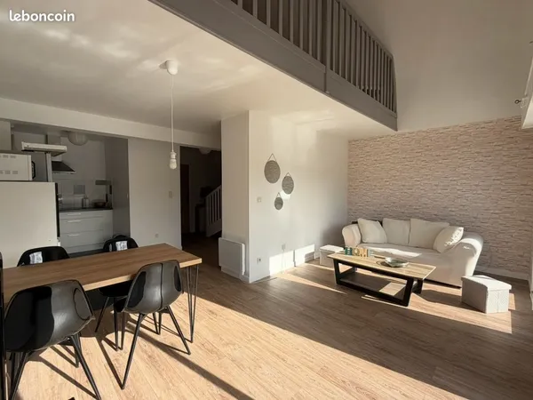 ☀️ GUIDEL - T2 DUPLEX MEUBLÉ DE 48,62 m² - TERRASSE & BOX - 800 CC