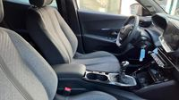 Peugeot 2008 1.2 PureTech 100ch S&S Allure — photo 15