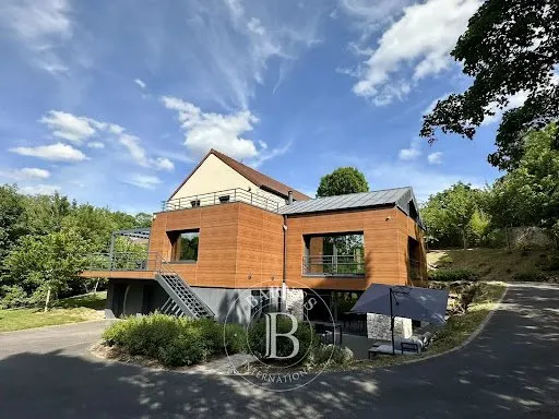 Maison 6 pièces 450 m²