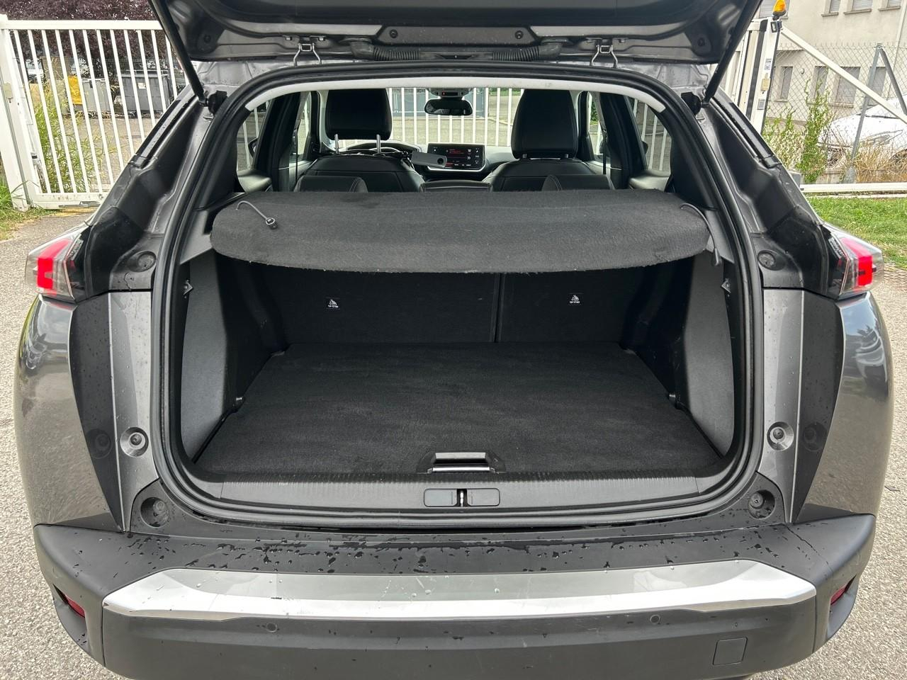 Peugeot 2008 1.2 puretech 130ch s&s roadtrip eat8 — photo 6