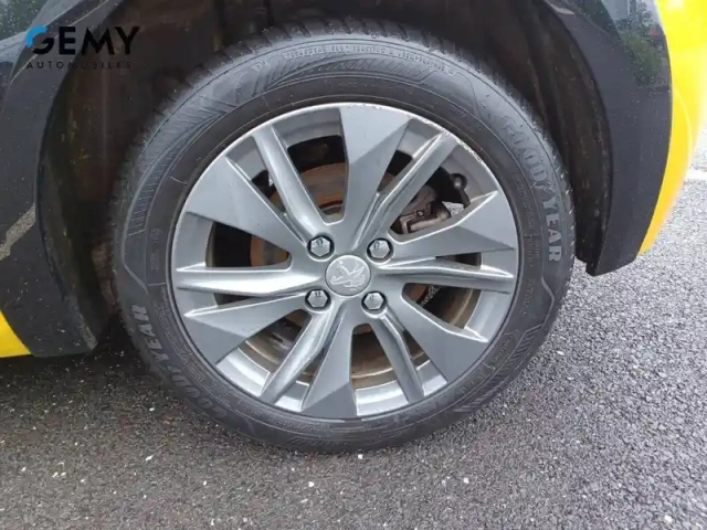 Peugeot 208 electrique 50 kwh 136ch — photo 11