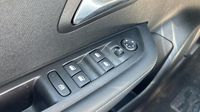 Peugeot 208 e-208 136ch 50 kWh Allure — photo 29
