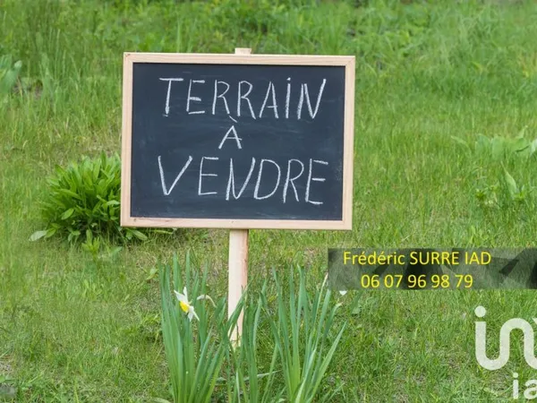 Terrain 682 m²
