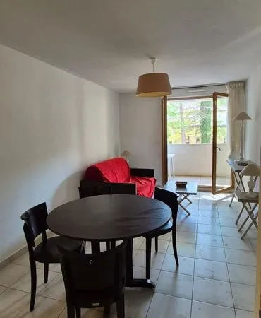Appartement avec loggia - 2 pièces - 38m2