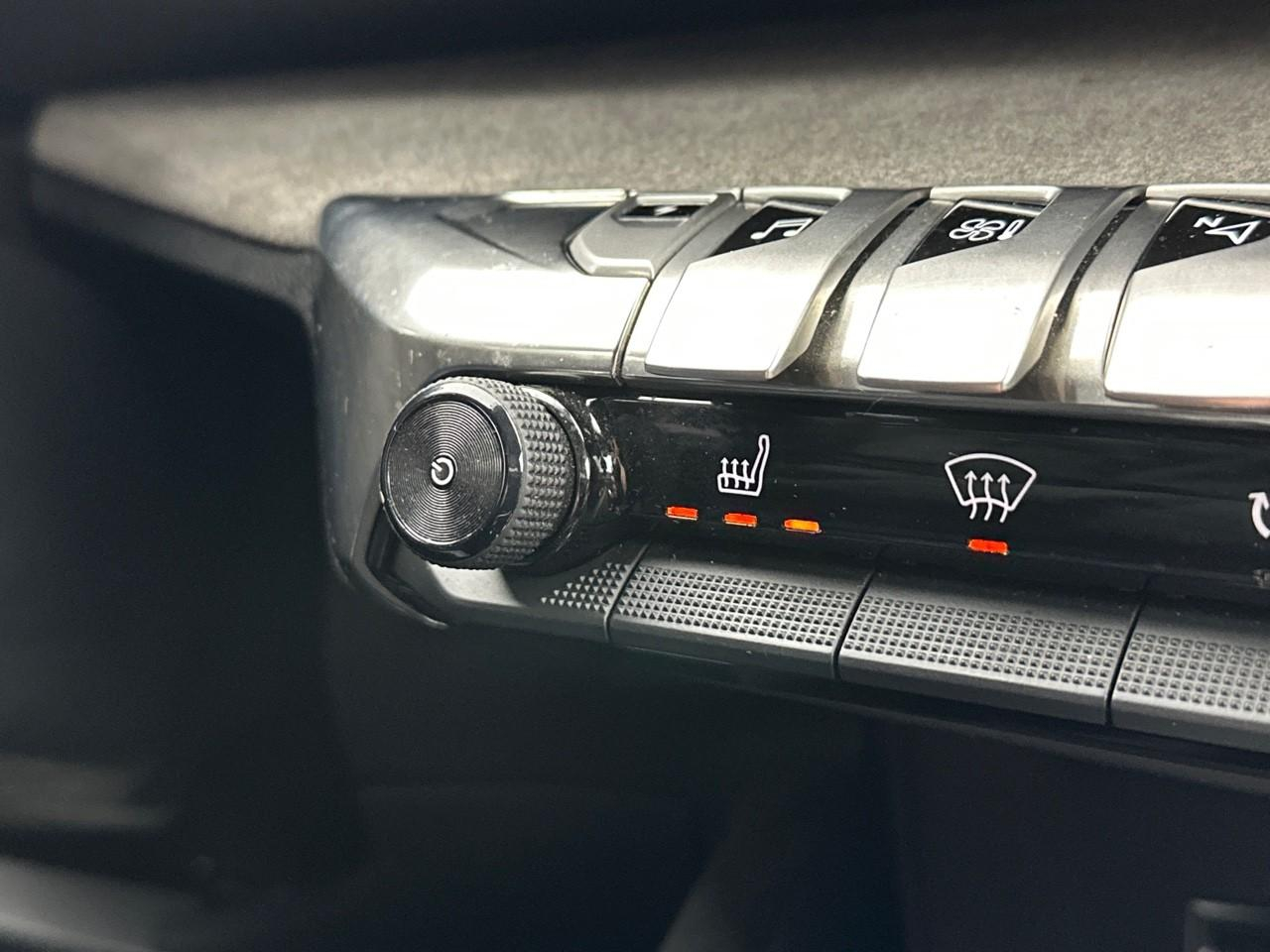 Peugeot 3008 hybrid 225 e-eat8 gt pack — photo 30