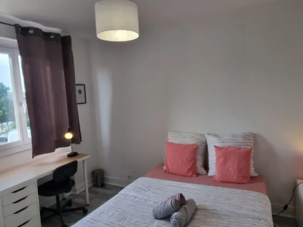 ✨ Chambre meublée en colocation - 450 CC - Proche gare & centre-ville - Clermont-Ferrand