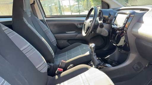 Peugeot 108 1.2 PureTech 82 - Allure – 2017 – 44403 km – Essence – Boîte Manuelle — photo 35