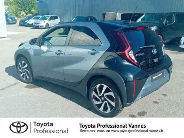 Toyota Aygo X 1.0 vvt-i 72ch design my24 — photo 3
