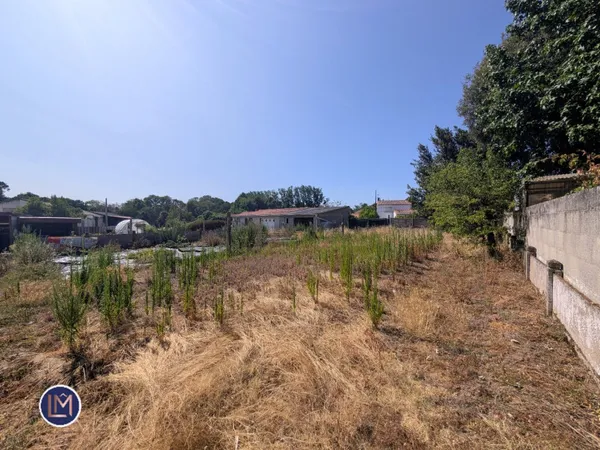Terrain 622 m²