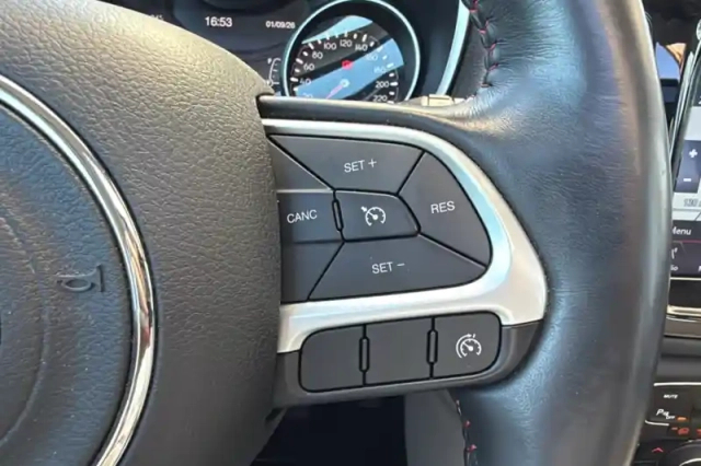 Jeep Compass 1.4 i multiair ii 140 ch bvm6 — photo 30