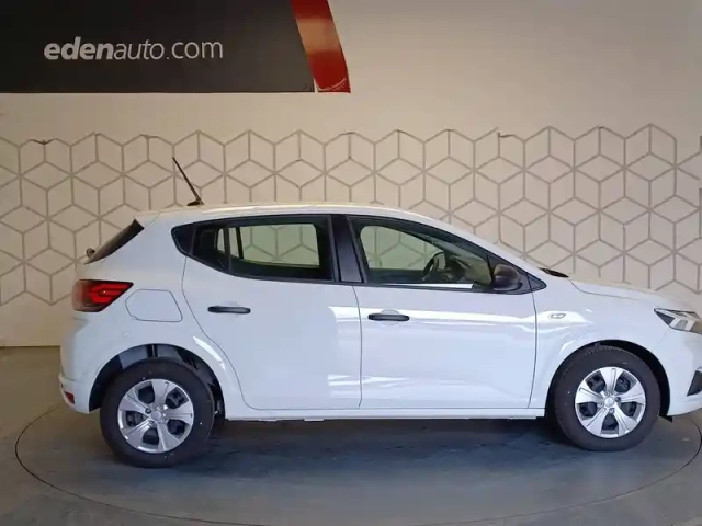 Dacia Sandero sce 65 — photo 3