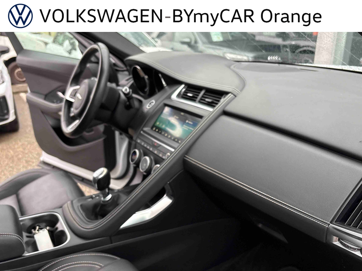 Jaguar E-Pace 2.0 D - 150 ch 2WD BVM — photo 27