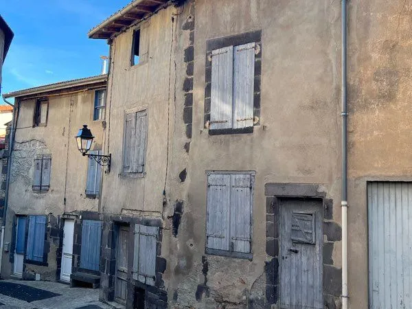 Immeuble à réhabiliter - Maringues 63350