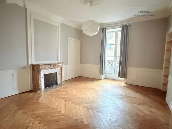 Appartement 6 pièces 100 m²