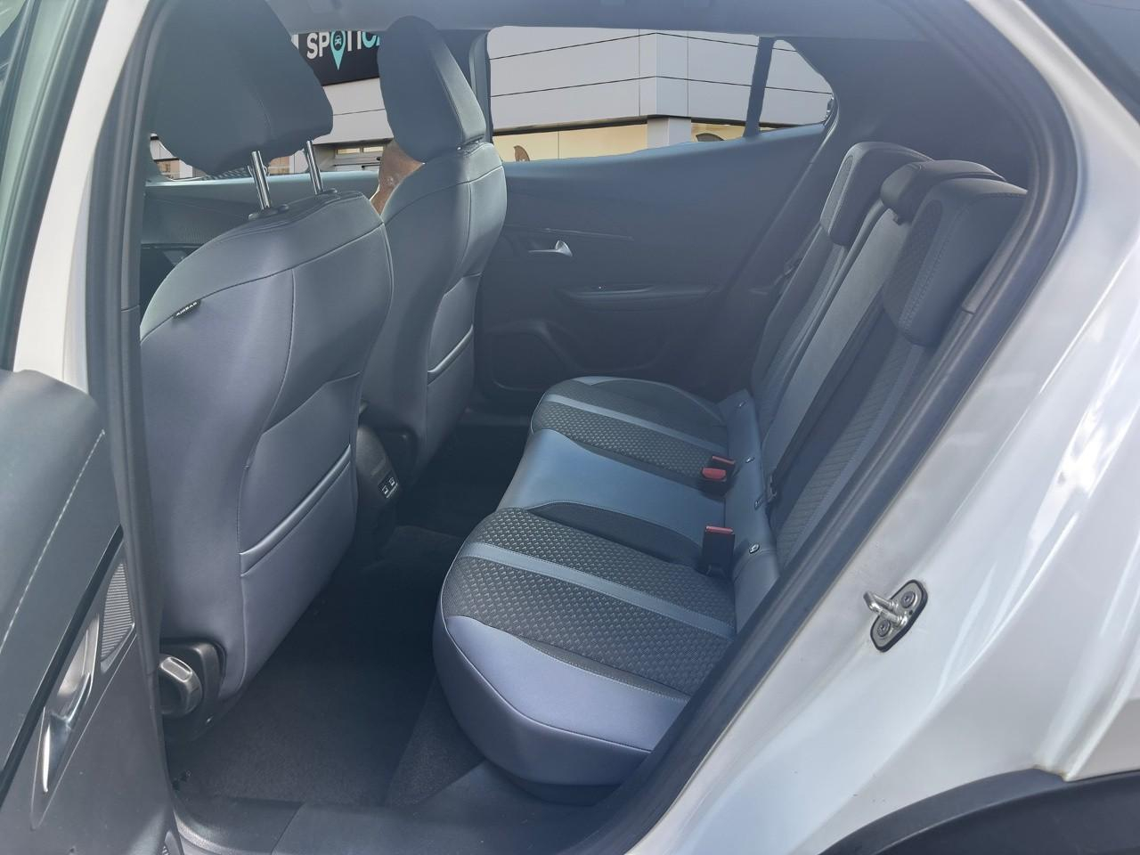 Peugeot 2008 1.2 puretech 130ch s&s allure — photo 10