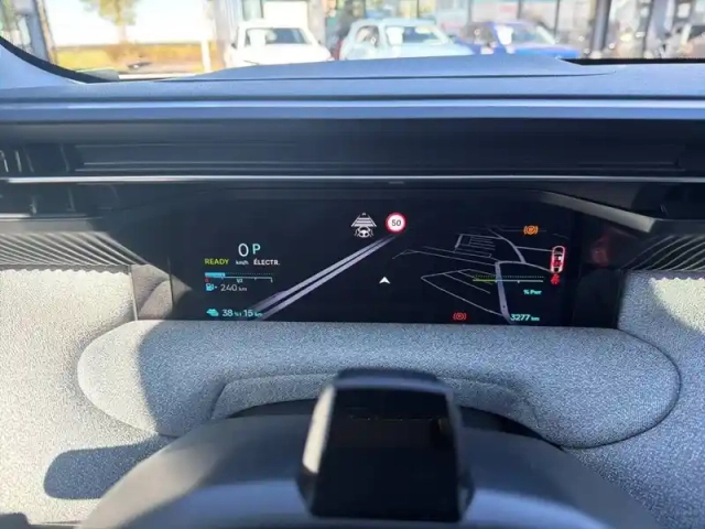 Citroën C5 Aircross hybride rechargeable 195 e-eat7 — photo 10