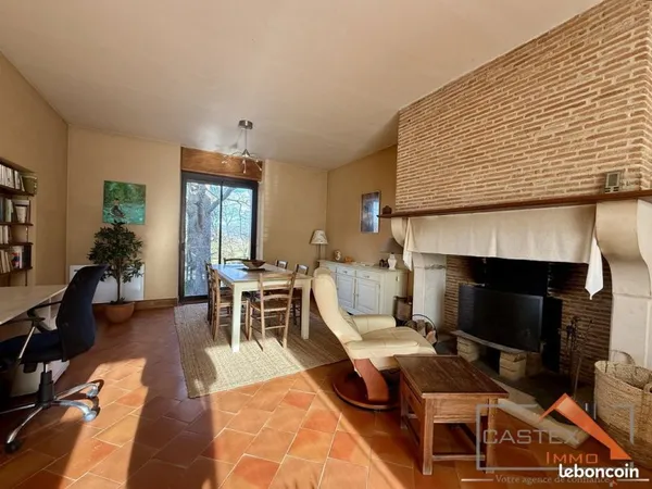 Maison 7 pièces 223 m²