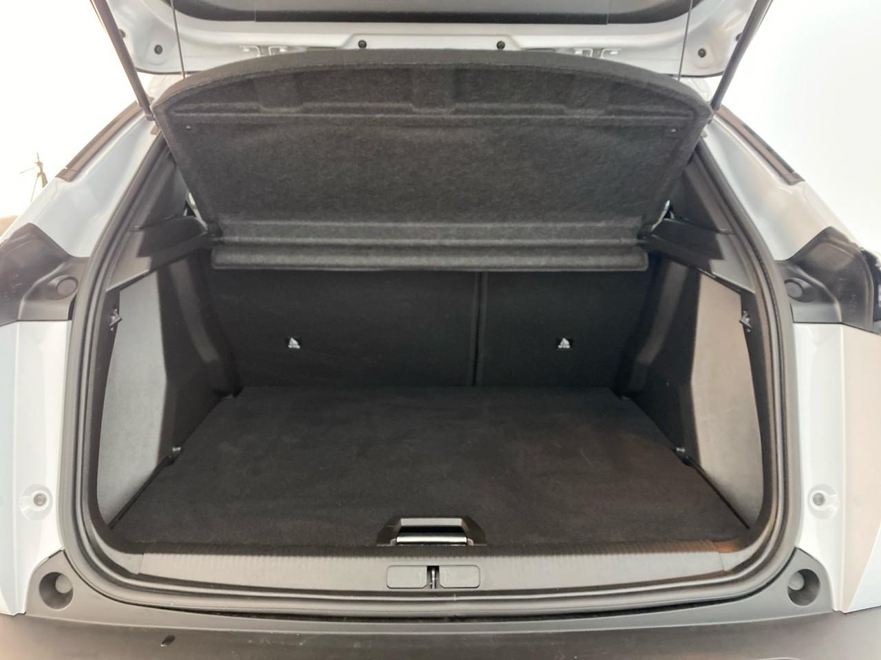 Peugeot 2008 hybrid 145 ch e-dcs6 allure — photo 6