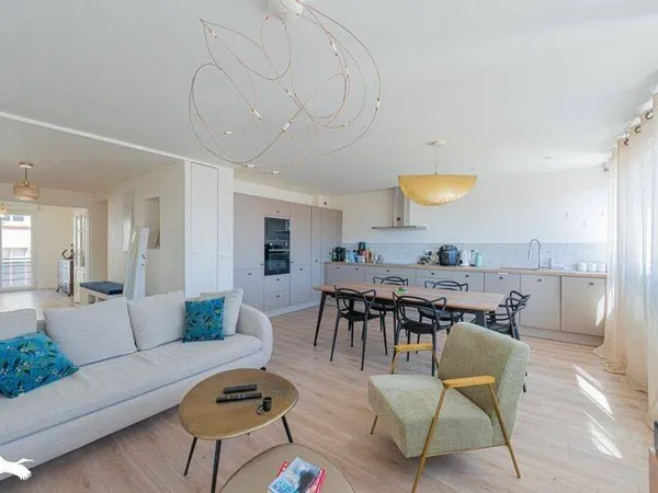 Appartement 4 pièces 84 m²