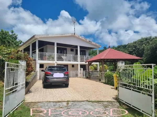 Immeuble 8 pièces 300 m²