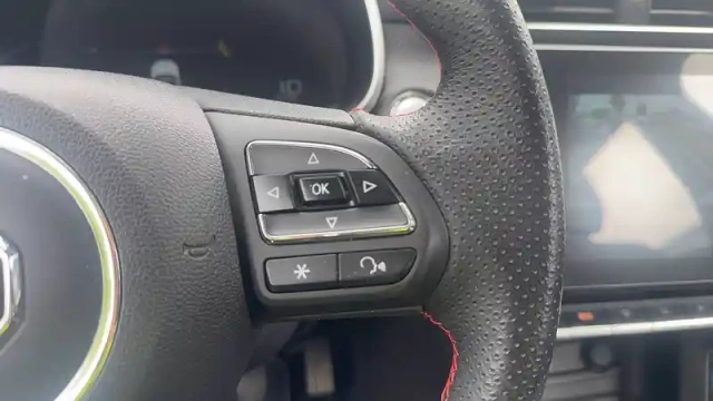 Mg Zs 1.5l vti-tech 106ch 2wd — photo 18
